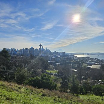 Kerry Park - The view! - Parks Near Me - Seattle, Washington