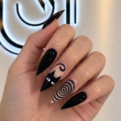 Shape Nail Lounge