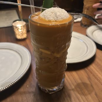 Star Leaf - Thai Milk Tea (with coconut ice cream!) - Asian Fusion Near Me - Pasadena, California