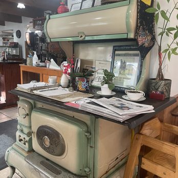 Redwood Cafe - Old Stove - New American Near Me - Cambria, California