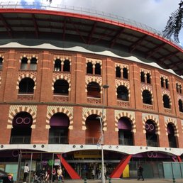 Arenas de Barcelona. Outside view Arenas de Barcelona. Outside view