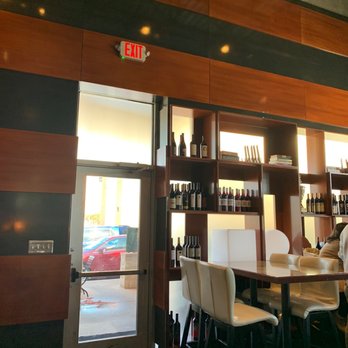 Full Belly - Inside - Breakfast & Brunch Near Me - San Antonio, Texas