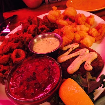 Flamingo Grill - Sampler plater, lobster bites , Cajun calamari, low land crab cakes - Seafood Near Me - Myrtle Beach, South Carolina