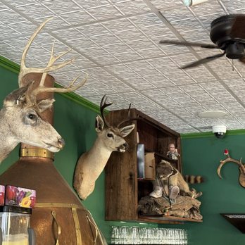 Emerald Mallard - Rustic decor - Burgers Near Me - Felton, California Emerald Mallard - Rustic decor - Burgers Near Me - Felton, California