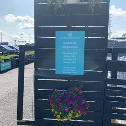 Second Chance Plants - Entrance and hours