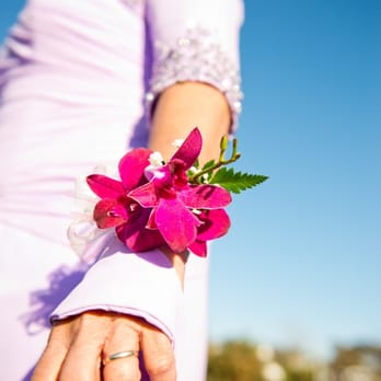 Mae Chan Floral - Mother corsage - Party & Event Planning Near Me