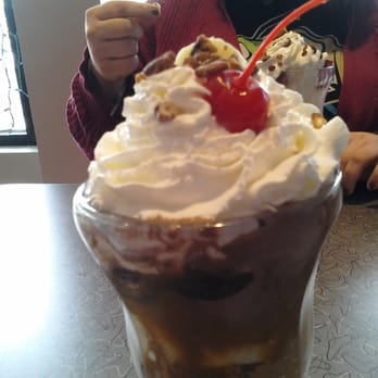 DeLuca's Diner - Funky Monkey Sundae - Diners Near Me - Pittsburgh, Pennsylvania