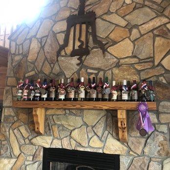 Windsor Run Cellars - Award winning wines. - Wineries Near Me - Hamptonville, North Carolina Windsor Run Cellars - Award winning wines. - Wineries Near Me - Hamptonville, North Carolina