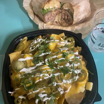 Paseo - Caribbean Roast Nachos & Sandwich - Caribbean Near Me - Seattle, Washington