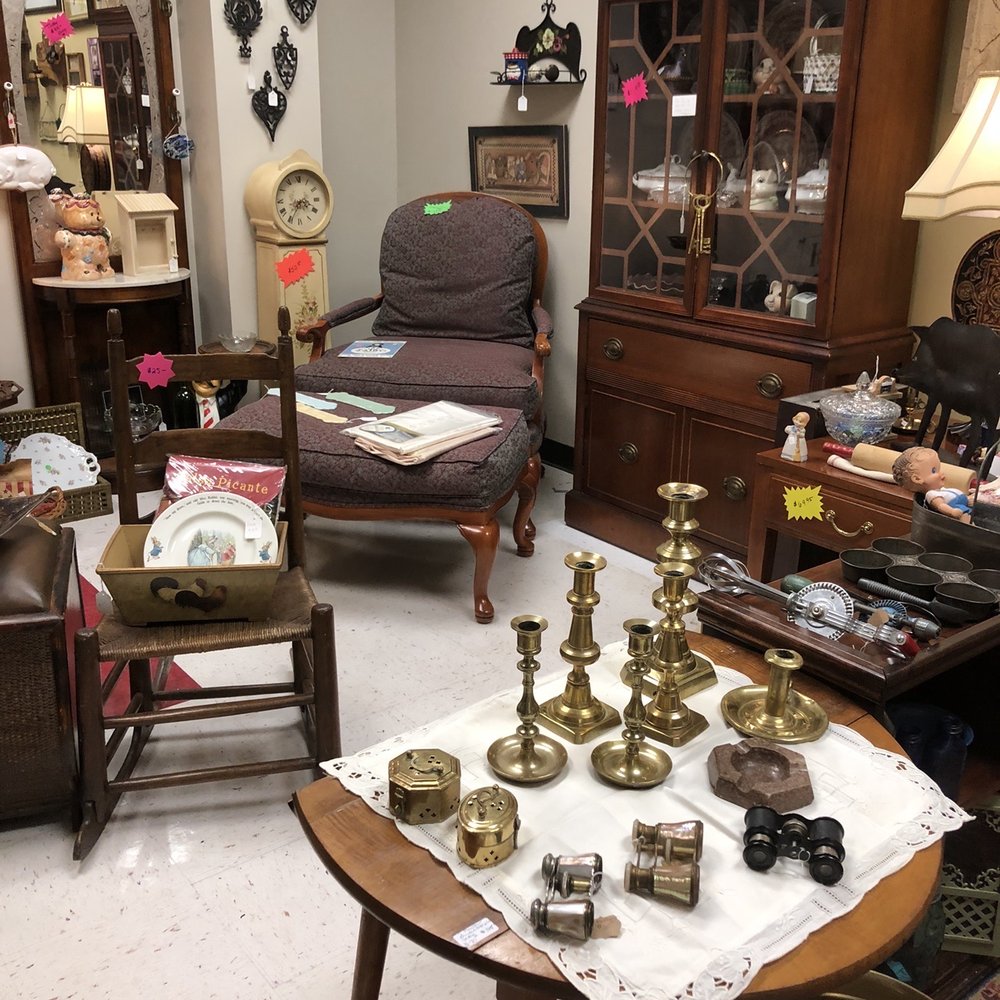 The Tin Pig - Antiques Near Me - Youngsville, North Carolina