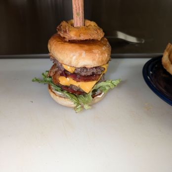 The Roadhouse Ball Joint - Double Bacon Cheeseburger - Bars Near Me - Wills Point, Texas The Roadhouse Ball Joint - Double Bacon Cheeseburger - Bars Near Me - Wills Point, Texas