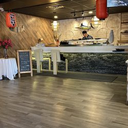 Moca Asian Cuisine - Sushi bar