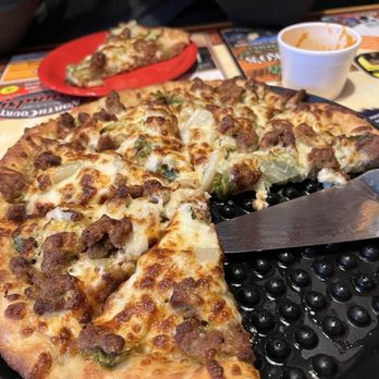 Dominic's Pizza - Roman pizza - Italian Near Me - Medina, Ohio Dominic's Pizza - Roman pizza - Italian Near Me - Medina, Ohio