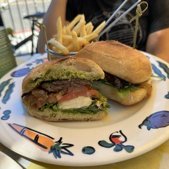 The Duchess - STEAK SANDWICH - American Near Me - Pleasanton, California The Duchess - STEAK SANDWICH - American Near Me - Pleasanton, California