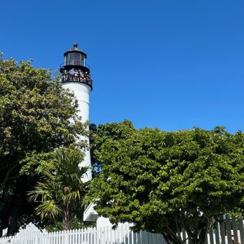 Key West Food Tours - Quick stop at the Lighthouse. - Food Tours Near Me Key West Food Tours - Quick stop at the Lighthouse. - Food Tours Near Me