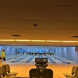Bowl Rite Lanes - Upstairs bowling alley