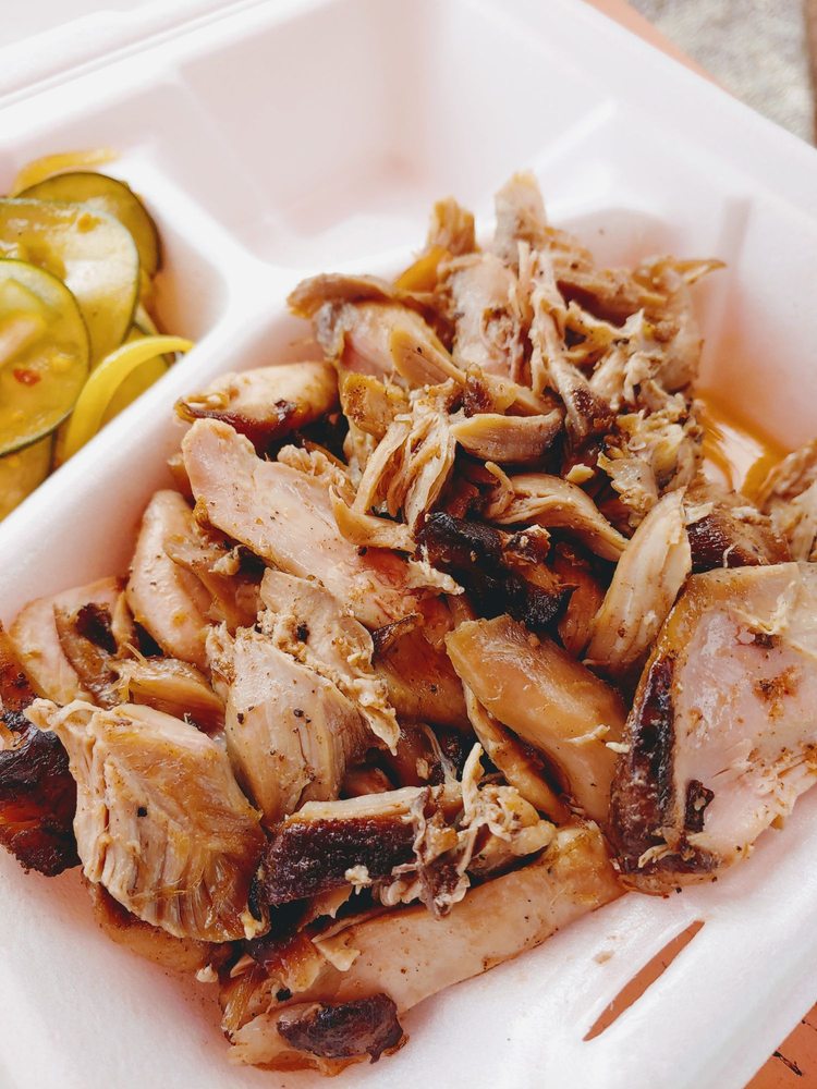 Pickles and Bones Barbecue, Milford Roadtrippers