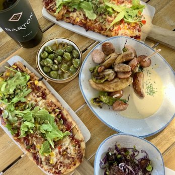 Barton Family Winery And Grey Wolf Cellars - Wine Tasting Room Near Me - Paso Robles, California