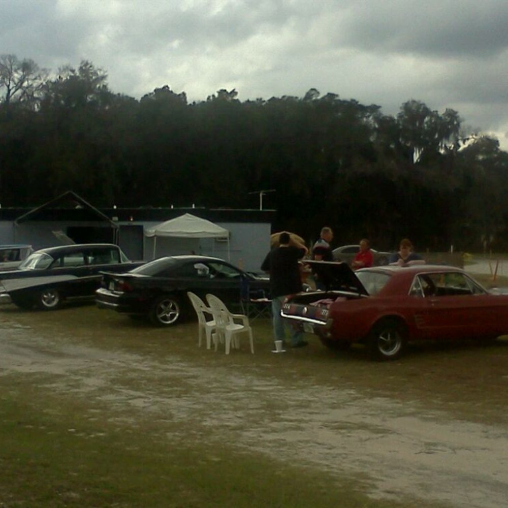 Ocala Drive-In - Classic car show at the ocala drive in in flea market - Drive-In Theater Near Me - Ocala, Florida Ocala Drive-In - Classic car show at the ocala drive in in flea market - Drive-In Theater Near Me - Ocala, Florida