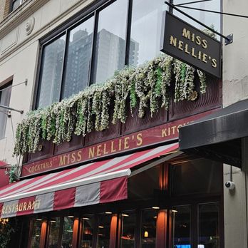 Miss Nellie's - American Near Me - New York, New York