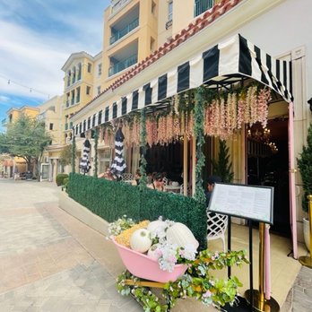 Mrs Coco - Outside - Cafes Near Me - Henderson, Nevada