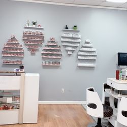 Doria Nails - Nails