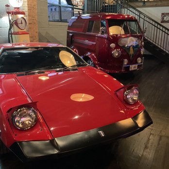Double Clutch Brewing - More classic cars on display. - Breweries Near Me - Evanston, Illinois Double Clutch Brewing - More classic cars on display. - Breweries Near Me - Evanston, Illinois