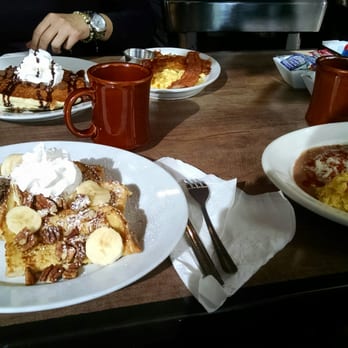 Cafe De Olla - Yummy everything! - American Near Me - Burbank, California
