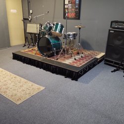 Center Stage Music, Inc. - ROOM D RENTAL BY THE HOUR