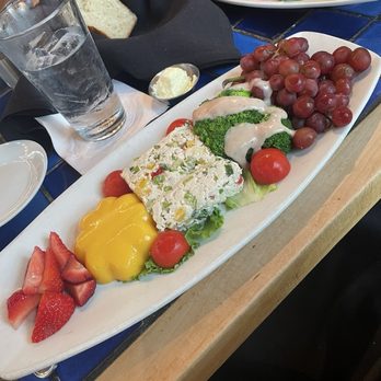 Cappy's Restaurant - Chicken Salad Plate - New American Near Me - San Antonio, Texas