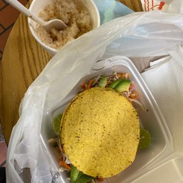 Tostadas de jaiva y raspado de vanilla