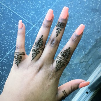 Hollywood Threading Station - Henna Artists Near Me - Los Angeles, California