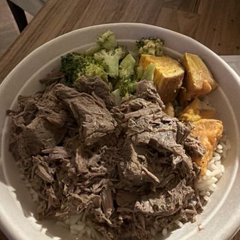 OverGreens Salads & Juices - Steak bowl - Salad Near Me - Brooklyn, New York