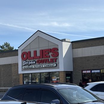 Ollie's Bargain Outlet - Discount Store Near Me - Farmington, Michigan