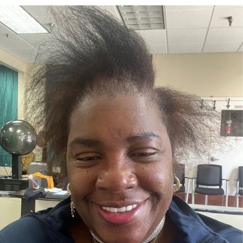 The Dreadlocks Salon - follow time line how long I sit and wait for Donnie my hair stylist to put a $155. - Hair Salons Near Me - Oakland, California