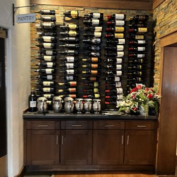 Mankas Grill - Excellent wine offerings! - American Near Me - Fairfield, California