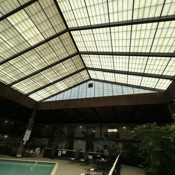 Boxboro Regency - Above the swimming pool - Hotels Near Me - Boxborough, Massachusetts