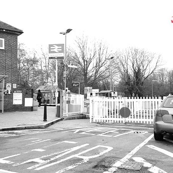 Five Sixes Taxis - Farnborough NORTH Train Station taxi service - Taxis Near Me - Camberley, SRY