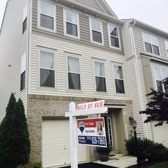 Lindsey Canaley - Real Estate Agents Near Me - Alexandria, Virginia Lindsey Canaley - Real Estate Agents Near Me - Alexandria, Virginia