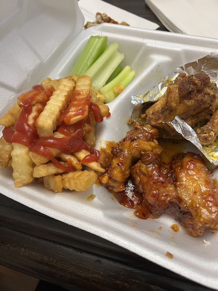 ATL WINGS N’ THINGS 25 Photos & 28 Reviews 1215 Scenic Hwy