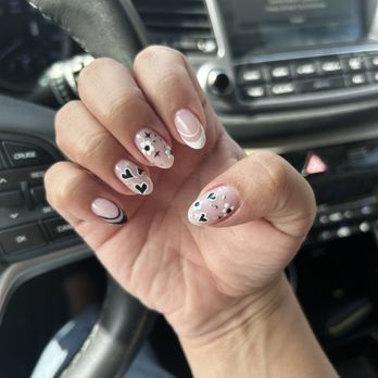 Chliney Nail and Spa - Nail Salons Near Me - Hicksville, New York