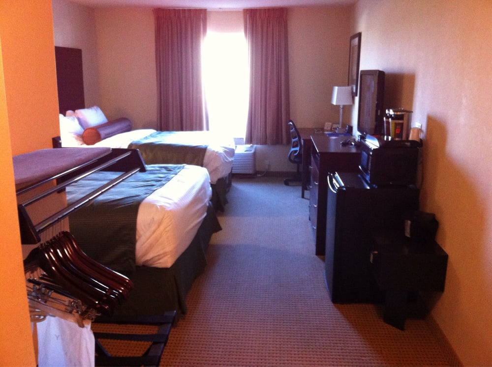 COBBLESTONE INN & SUITES LANGDON Updated April 2024 19 Photos 510 9th Ave E, Langdon