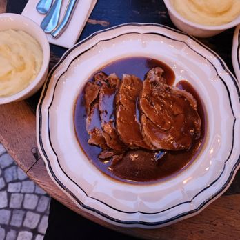 Le Compas - 7H Lamb Shoulder Confit - French Near Me - Paris, 75 Le Compas - 7H Lamb Shoulder Confit - French Near Me - Paris, 75