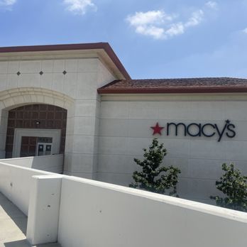 Macy's - Outside - Department Stores Near Me - Santa Clarita, California