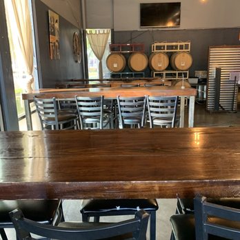 Jackrabbit Brewing Company - Indoor seating - Breweries Near Me - West Sacramento, California Jackrabbit Brewing Company - Indoor seating - Breweries Near Me - West Sacramento, California