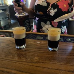 Shooters Bar & Grill - Duck farts