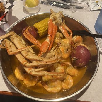 King Claw - Juicy Seafood & Bar - King Claw Boil - Seafood Near Me - Charleston, South Carolina