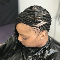 Royal Braid Lounge