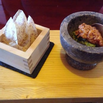 Dotombori - Tuna tartare with Taro chips - Sushi Bars Near Me - Des Plaines, Illinois Dotombori - Tuna tartare with Taro chips - Sushi Bars Near Me - Des Plaines, Illinois