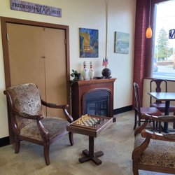 Deli Shez - Seating area